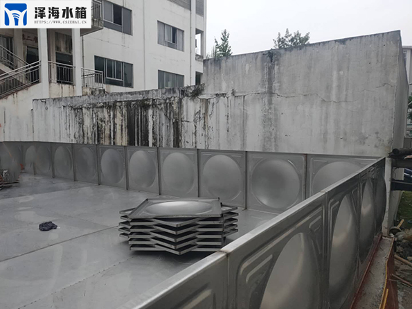 影響不銹鋼水箱價(jià)格的因素有哪些？